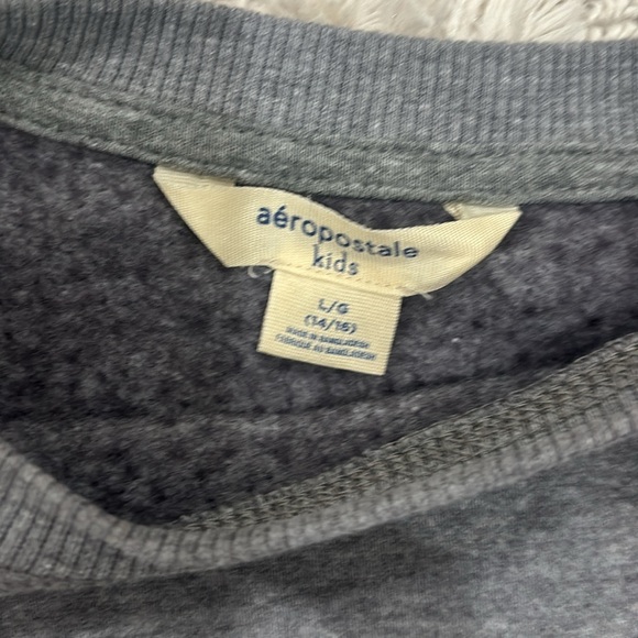 Aeropostale crewneck - Picture 3 of 3